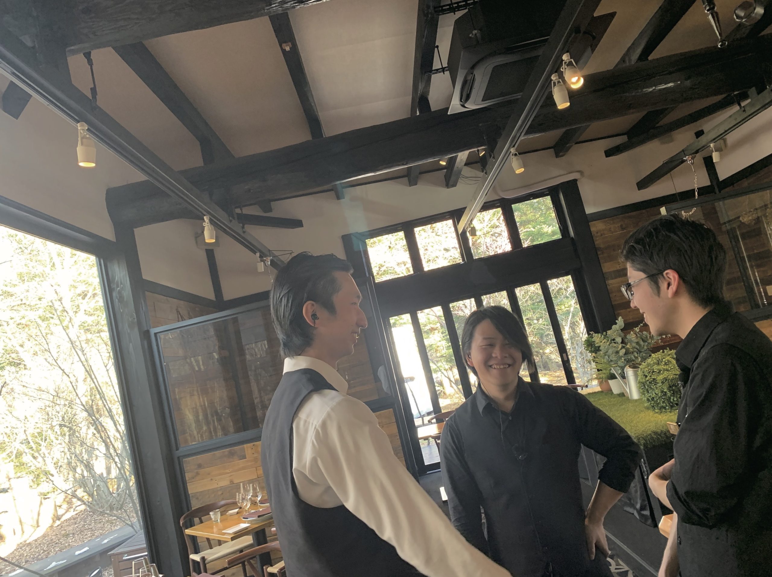 ロンギングハウス職場風景