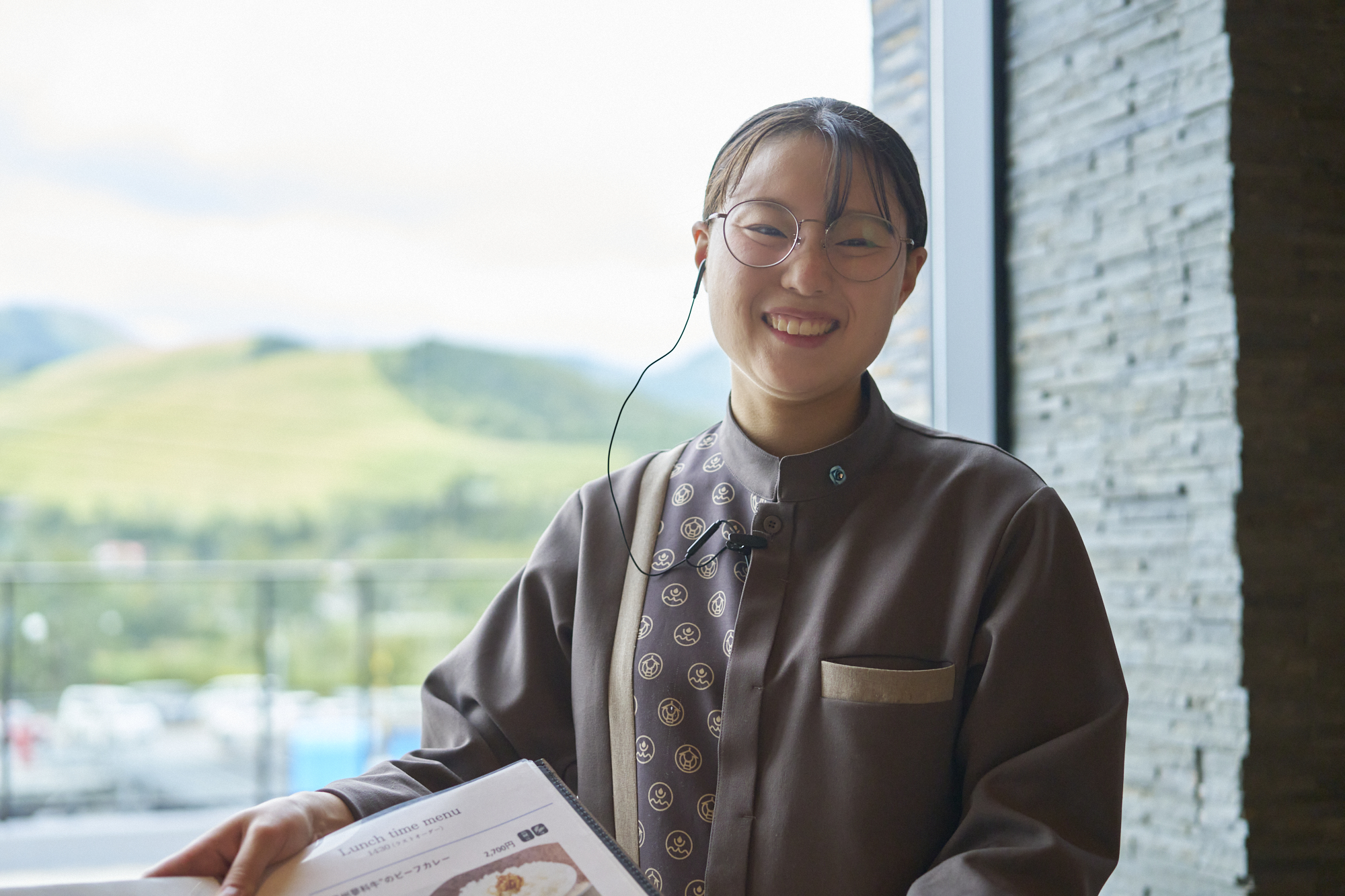 サービススタッフ③