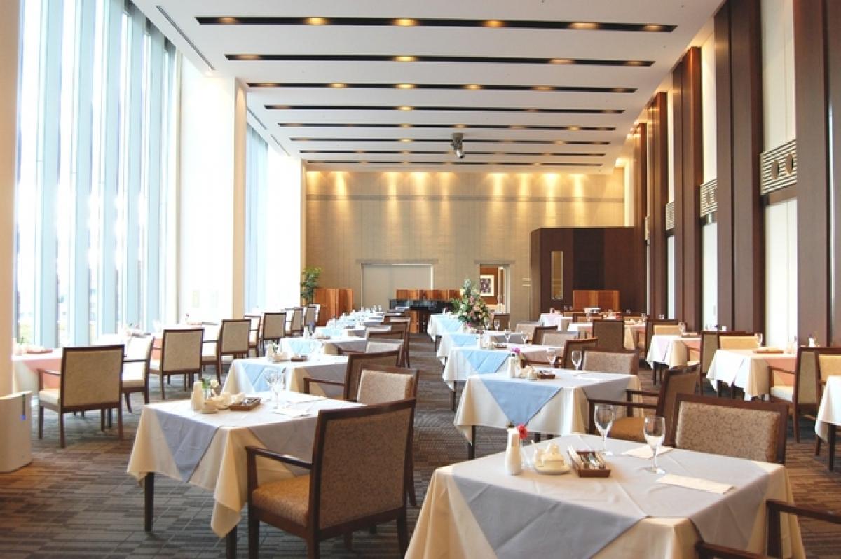 六甲　レストラン