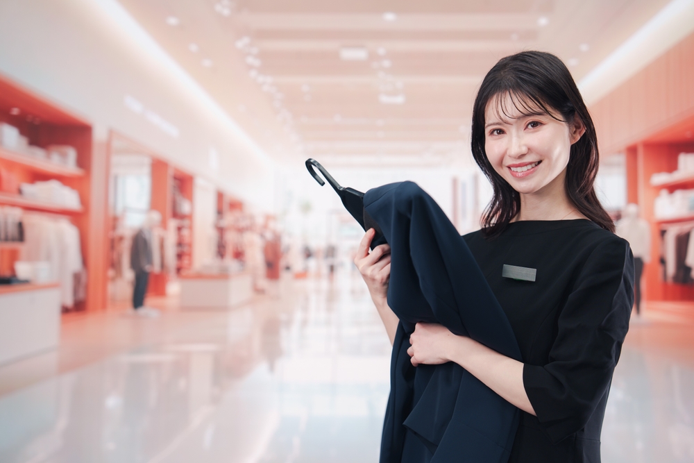 アパレル販売員の女性