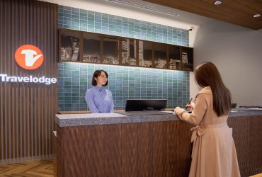 トラベロッジ名古屋　フロント