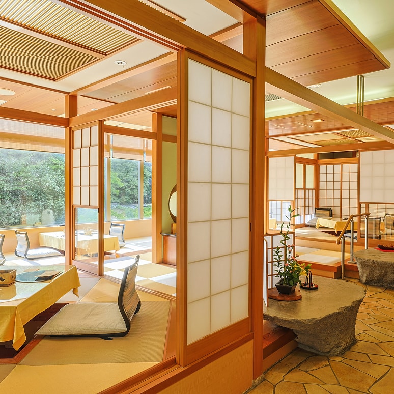 有馬温泉月光園　鴻朧館・游月山荘③